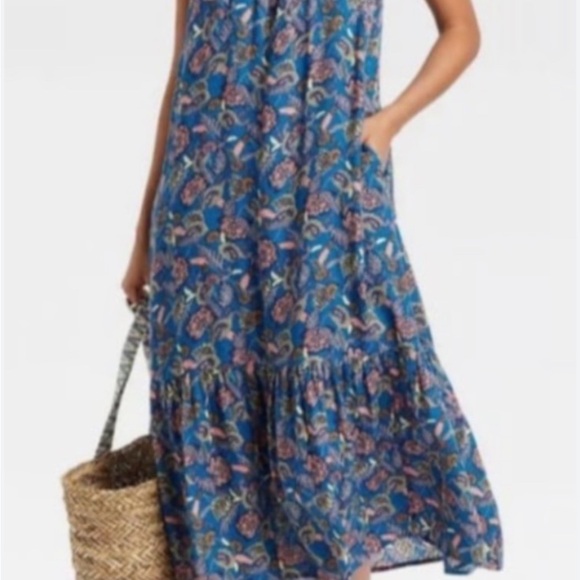 Knox Rose Dresses & Skirts - Knox Rose Blue Floral Midi Dress